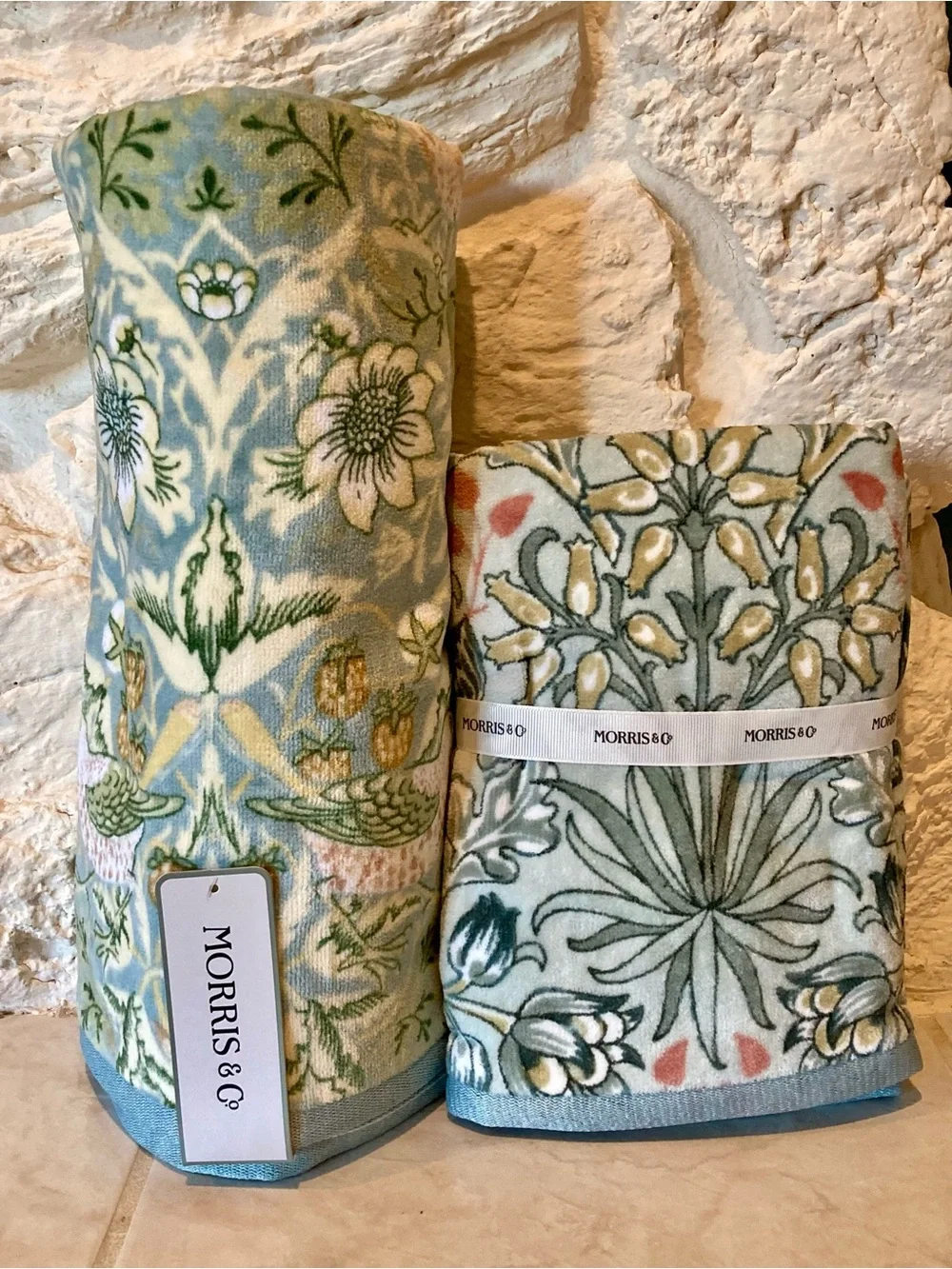 NWT Morris and Company bath bundle- one bath towel and 2 hand towels